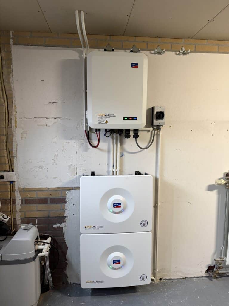 SMA hybride omvormer met 6,5 kWh thuisaccu geïnstalleerd in Grootebroek